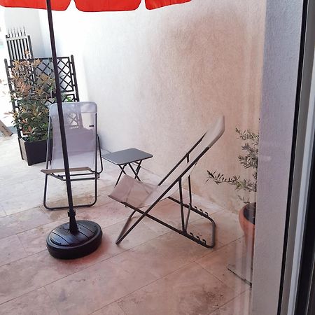 Le Gite D'Eglantine Eyguières Zewnętrze zdjęcie